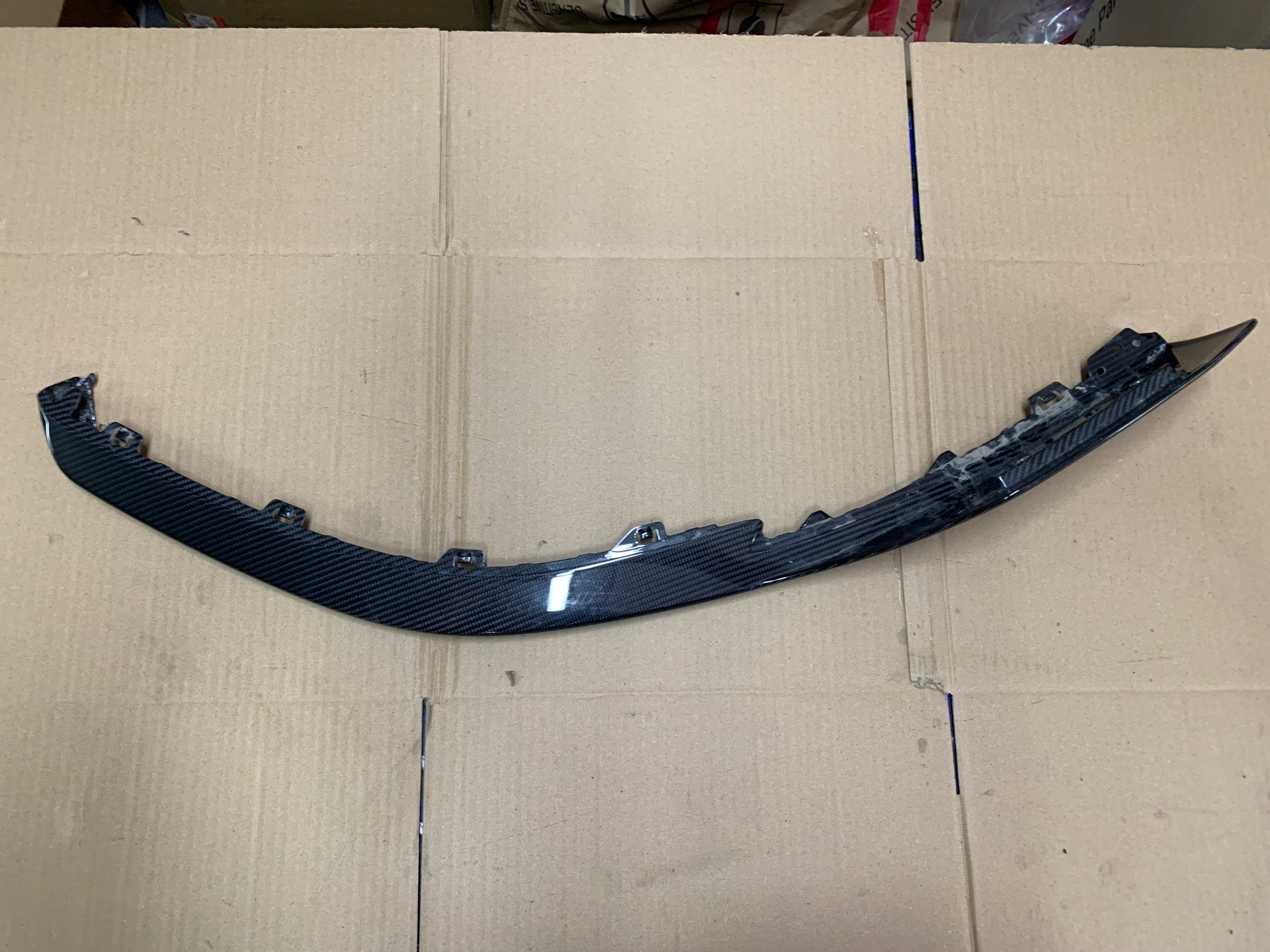 Porsche Taycan Front lip RH Carbon, OEM, Part number: 9J1807604B