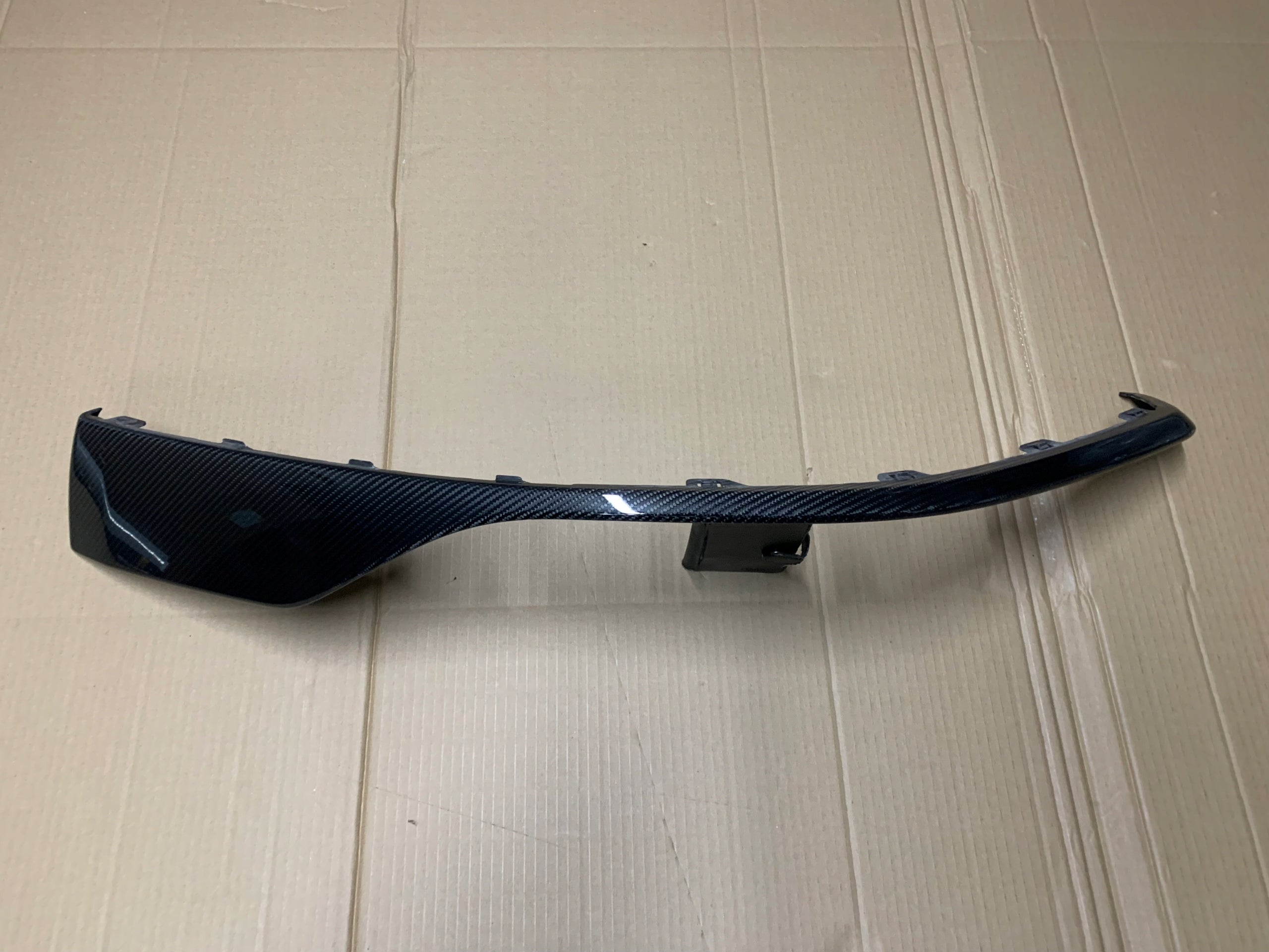 Porsche Taycan Front lip LH Carbon, OEM, Part number: 9J1807604A