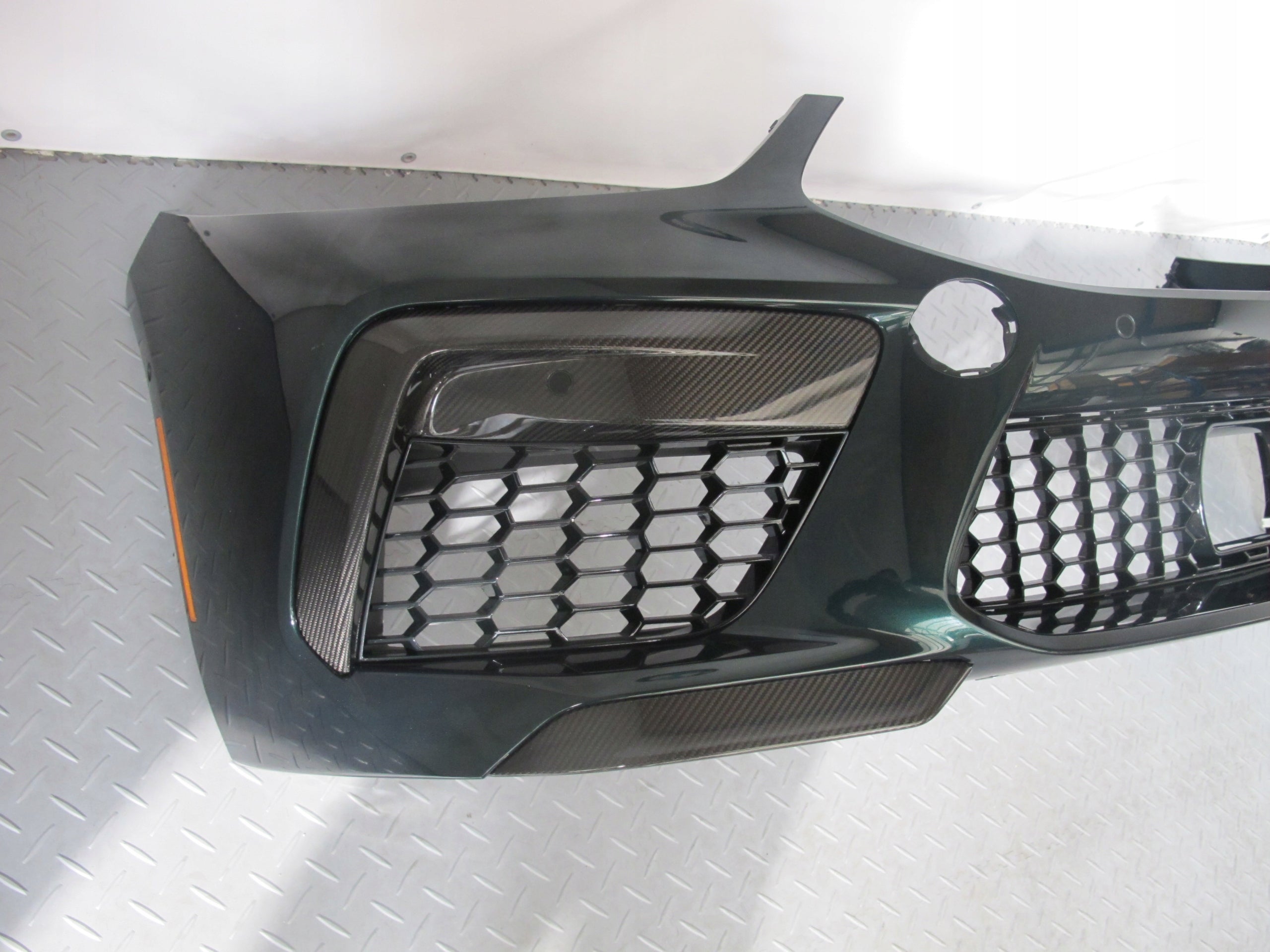 BMW M8 Front bumper with carbon version US Spec, OEM, Part number: 7994627